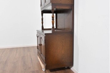 中古　美品　飛騨産業　キツツキ　挽物柱がアクセントの縦型キャビネット　(R-085809)