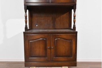 中古　美品　飛騨産業　キツツキ　挽物柱がアクセントの縦型キャビネット　(R-085809)