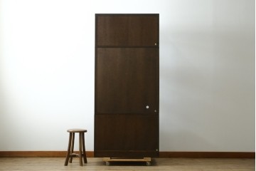 中古　美品　飛騨産業　キツツキ　ディスプレイと収納を両立するシェルフ　(R-085810)