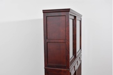 中古　美品　国産民芸家具　カバ材の木味を楽しめる二段重ね水屋箪笥食器棚　(R-085811)