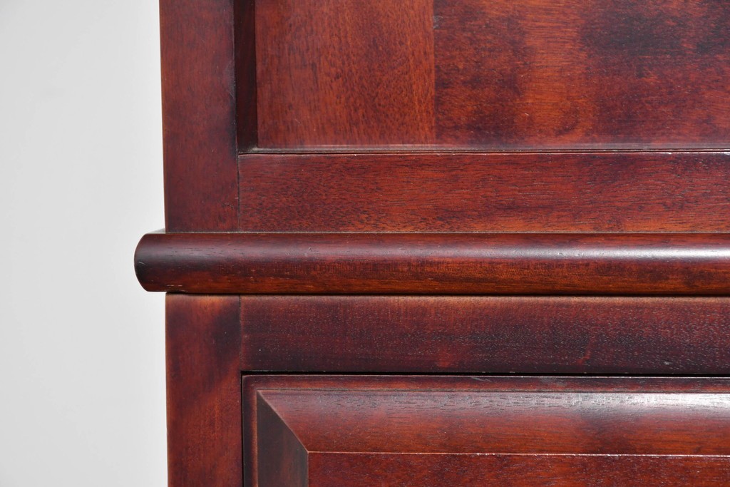 中古　美品　国産民芸家具　カバ材の木味を楽しめる二段重ね水屋箪笥食器棚　(R-085811)