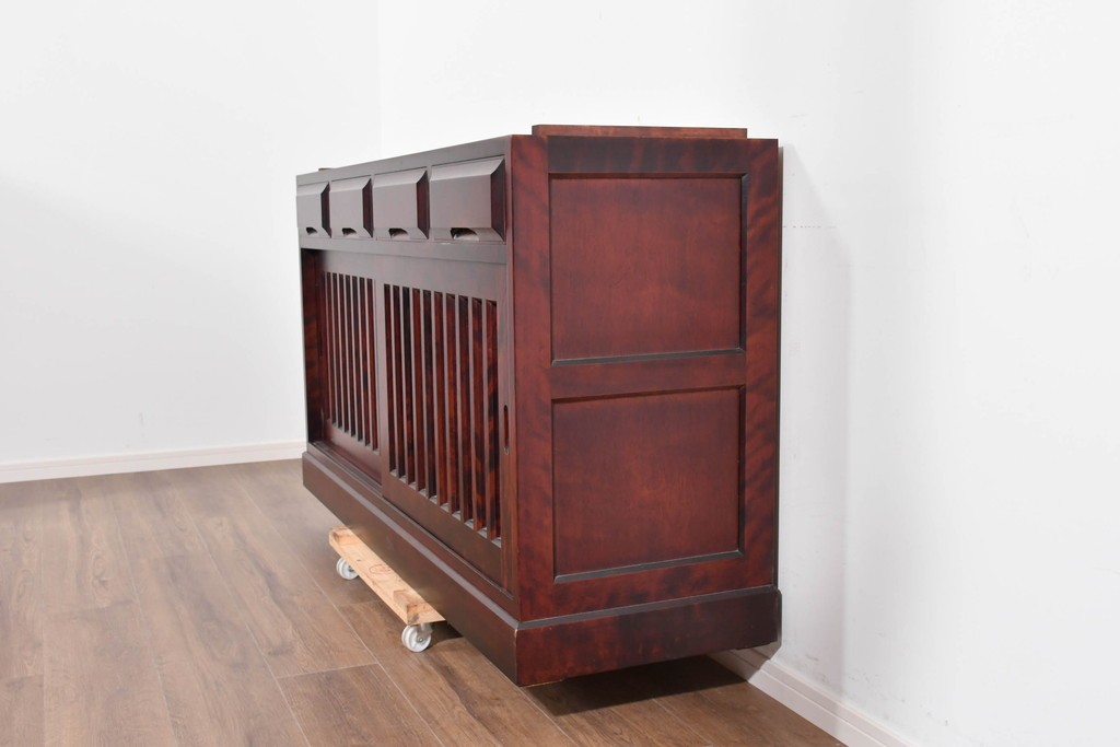 《天板取り付け加工費込み》　中古　美品　国産民芸家具　カバ材の木味を楽しめる水屋箪笥サイドボード　(R-085813)