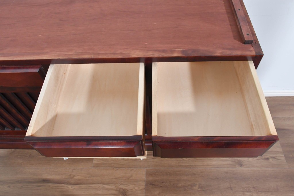 《天板取り付け加工費込み》　中古　美品　国産民芸家具　カバ材の木味を楽しめる水屋箪笥サイドボード　(R-085813)