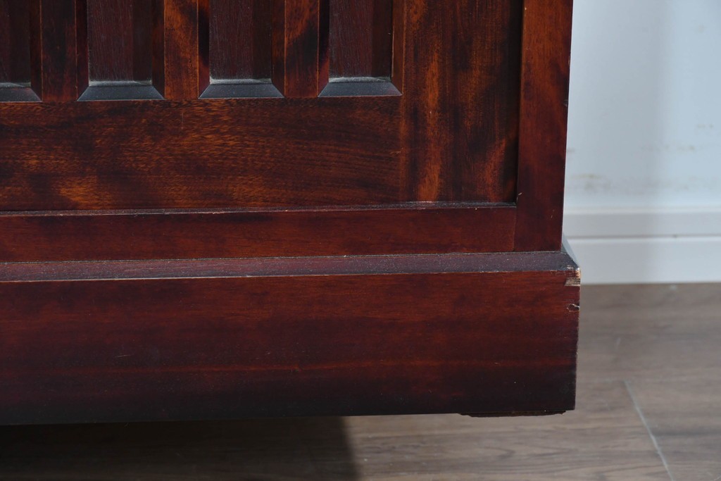 《天板取り付け加工費込み》　中古　美品　国産民芸家具　カバ材の木味を楽しめる水屋箪笥サイドボード　(R-085813)