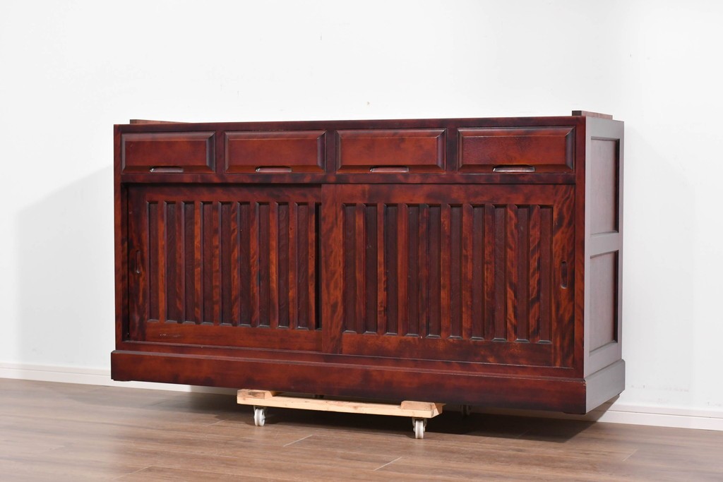 《天板取り付け加工費込み》　中古　美品　国産民芸家具　カバ材の木味を楽しめる水屋箪笥サイドボード　(R-085813)