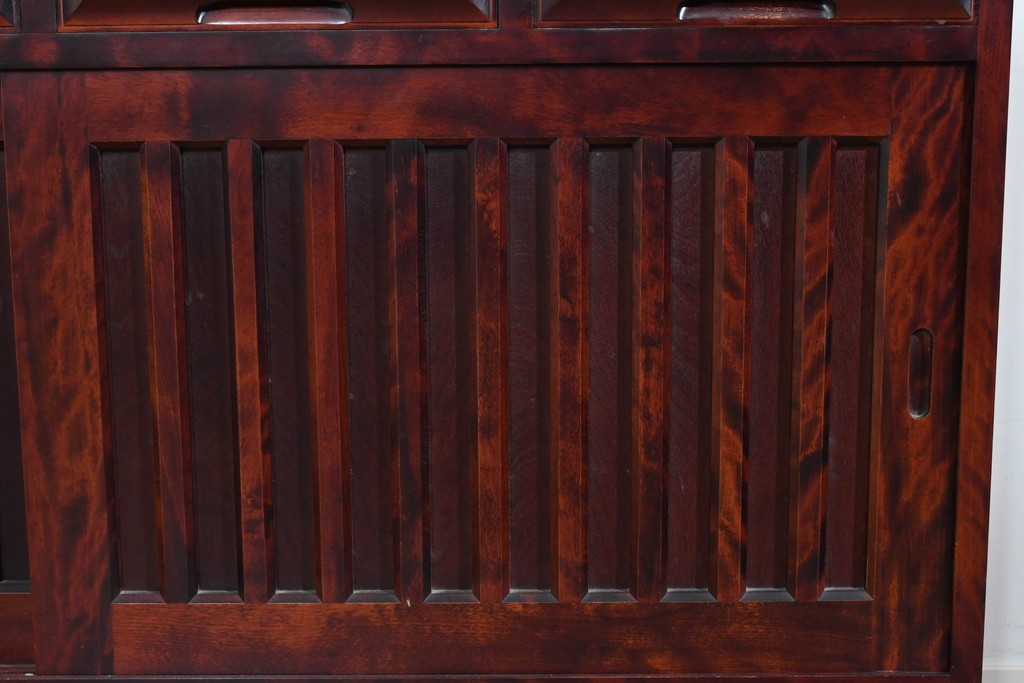 《天板取り付け加工費込み》　中古　美品　国産民芸家具　カバ材の木味を楽しめる水屋箪笥サイドボード　(R-085813)