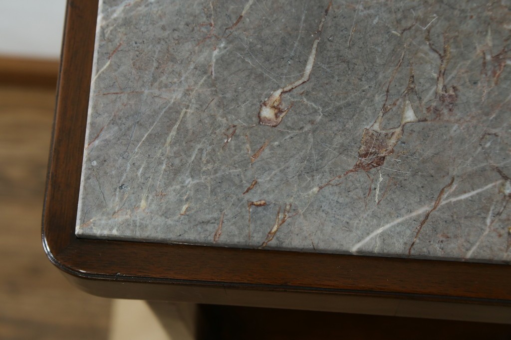 イギリスヴィンテージ　上手物!!　マホガニー材　石天板が特徴的な作りの良い花台　(R-085814)