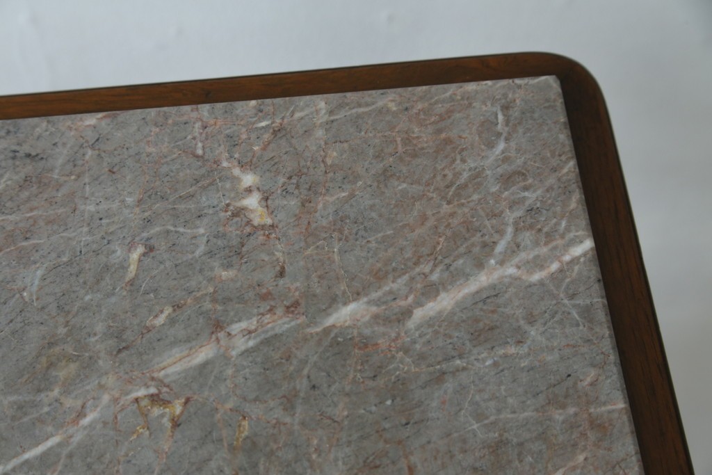 イギリスヴィンテージ　上手物!!　マホガニー材　石天板が特徴的な作りの良い花台　(R-085814)