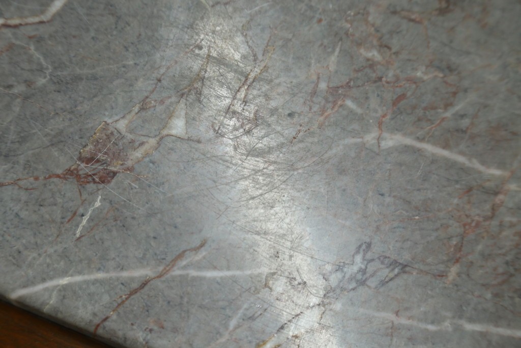 イギリスヴィンテージ　上手物!!　マホガニー材　石天板が特徴的な作りの良い花台　(R-085814)