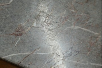 イギリスヴィンテージ　上手物!!　マホガニー材　石天板が特徴的な作りの良い花台　(R-085814)