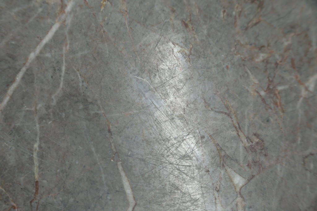 イギリスヴィンテージ　上手物!!　マホガニー材　石天板が特徴的な作りの良い花台　(R-085814)