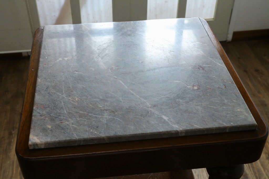 イギリスヴィンテージ　上手物!!　マホガニー材　石天板が特徴的な作りの良い花台　(R-085814)