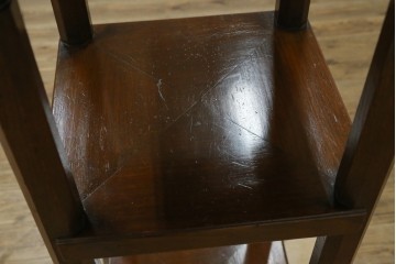 イギリスヴィンテージ　上手物!!　マホガニー材　石天板が特徴的な作りの良い花台　(R-085814)