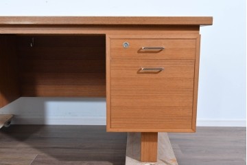 和製ヴィンテージ　天童木工　ナラ材　充実した収納で機能性バッチリのデスク　現行定価約52万円　(R-085816)