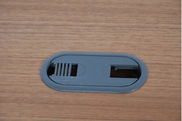 和製ヴィンテージ　天童木工　ナラ材　充実した収納で機能性バッチリのデスク　現行定価約52万円　(R-085816)