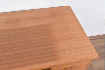 和製ヴィンテージ　天童木工　ナラ材　充実した収納で機能性バッチリのデスク　現行定価約52万円　(R-085816)