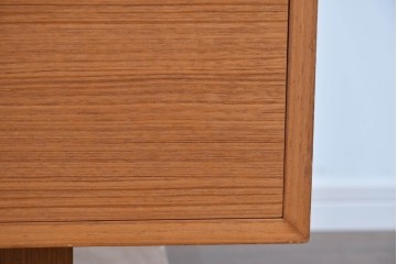 和製ヴィンテージ　天童木工　ナラ材　充実した収納で機能性バッチリのデスク　現行定価約52万円　(R-085816)