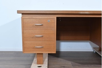 和製ヴィンテージ　天童木工　ナラ材　充実した収納で機能性バッチリのデスク　現行定価約52万円　(R-085816)