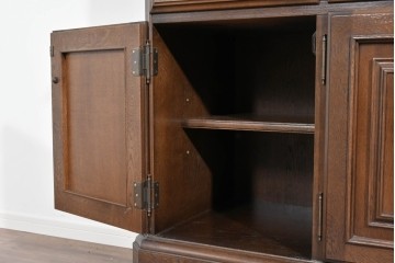 中古　美品　希少な廃番品　カリモク家具(karimoku)　domani(ドマーニ)　QUEENS LIFE(クイーンズライフ)　ミラーバックのキャビネット　現行推定定価約110万円　(R-085819)