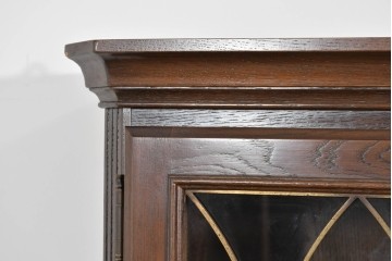 中古　美品　希少な廃番品　カリモク家具(karimoku)　domani(ドマーニ)　QUEENS LIFE(クイーンズライフ)　ミラーバックのキャビネット　現行推定定価約110万円　(R-085819)