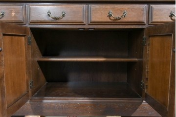 中古　美品　希少な廃番品　カリモク家具(karimoku)　domani(ドマーニ)　QUEENS LIFE(クイーンズライフ)　ミラーバックのキャビネット　現行推定定価約110万円　(R-085819)