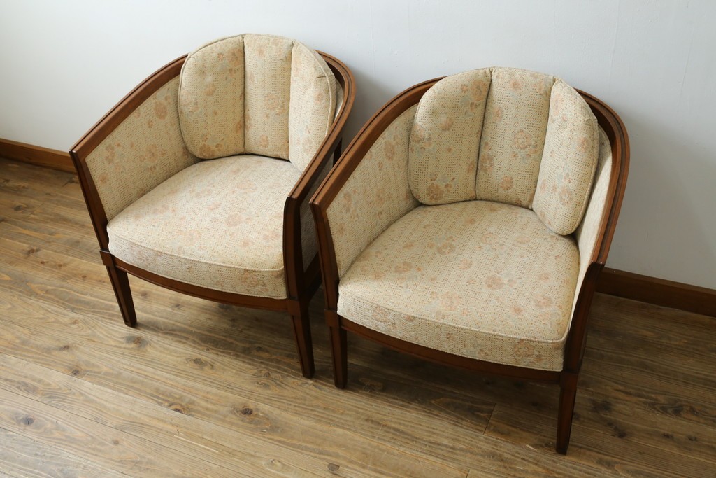 中古　DREXEL HERITAGE(ドレクセルヘリテイジ)　落ち着きのあるデザインが上品なラウンジチェア2脚セット　定価(2脚合計)約80万円　(R-085820)