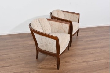 中古　DREXEL HERITAGE(ドレクセルヘリテイジ)　落ち着きのあるデザインが上品なラウンジチェア2脚セット　定価(2脚合計)約80万円　(R-085820)