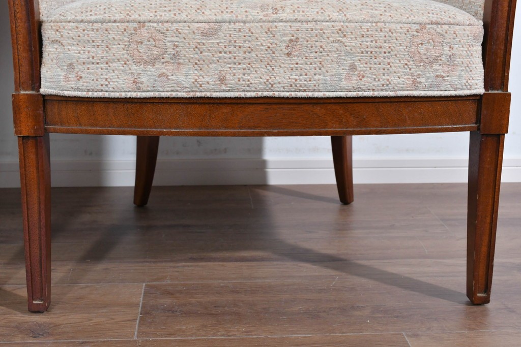 中古　DREXEL HERITAGE(ドレクセルヘリテイジ)　落ち着きのあるデザインが上品なラウンジチェア2脚セット　定価(2脚合計)約80万円　(R-085820)