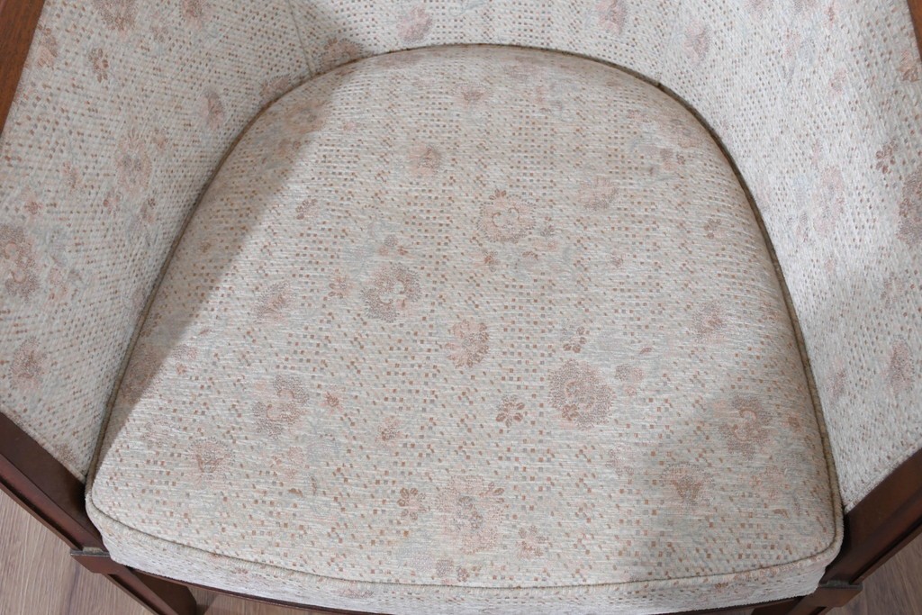 中古　DREXEL HERITAGE(ドレクセルヘリテイジ)　落ち着きのあるデザインが上品なラウンジチェア2脚セット　定価(2脚合計)約80万円　(R-085820)