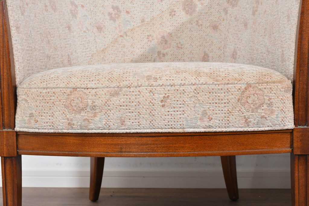 中古　DREXEL HERITAGE(ドレクセルヘリテイジ)　落ち着きのあるデザインが上品なラウンジチェア2脚セット　定価(2脚合計)約80万円　(R-085820)