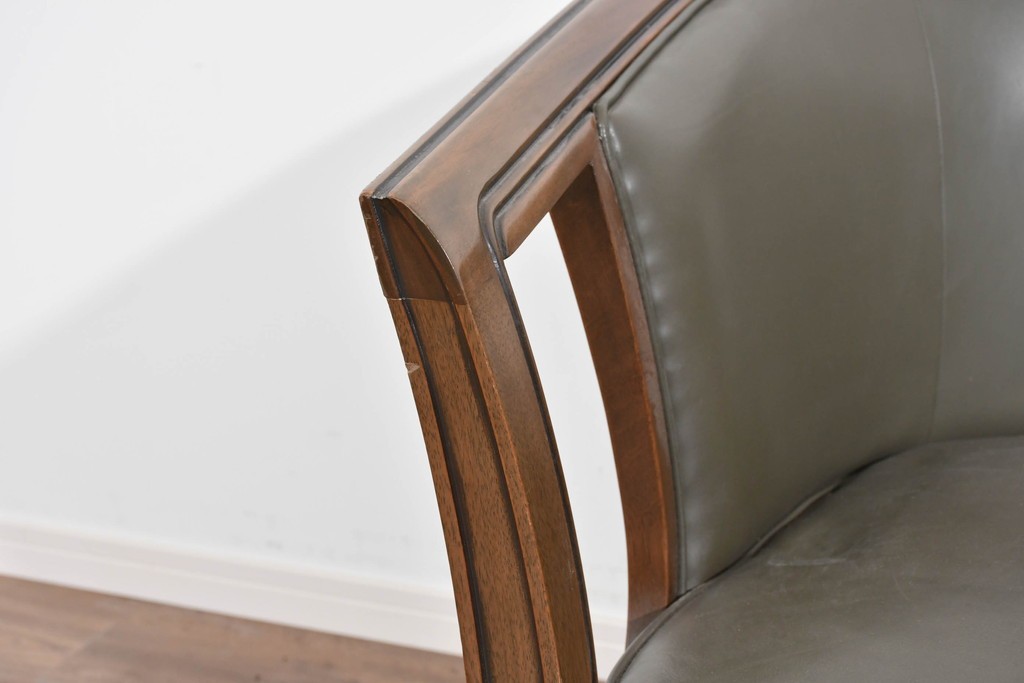 中古　maruni(マルニ木工)　地中海ロイヤルシリーズ　本革(レザー)　気品ある佇まいのラウンジチェア　定価約48万円　(R-085821)