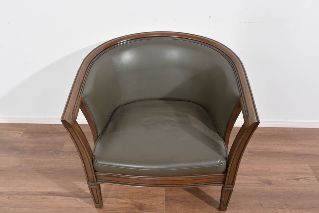 中古　maruni(マルニ木工)　地中海ロイヤルシリーズ　本革(レザー)　気品ある佇まいのラウンジチェア　定価約48万円　(R-085821)