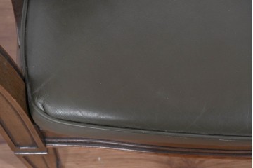 中古　maruni(マルニ木工)　地中海ロイヤルシリーズ　本革(レザー)　気品ある佇まいのラウンジチェア　定価約48万円　(R-085821)