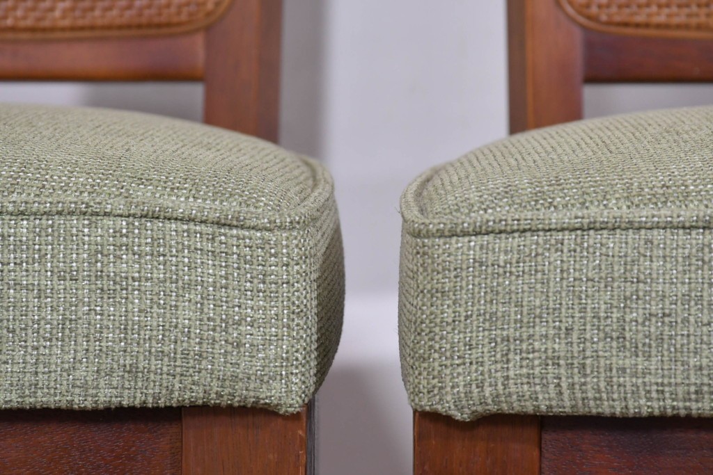 中古　超美品　maruni(マルニ木工)　地中海ロイヤルシリーズ　淡緑色の座面が上品なレティーロチェア4脚セット　定価(4脚合計)約32万円　(R-085827)