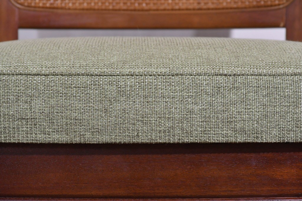 中古　超美品　maruni(マルニ木工)　地中海ロイヤルシリーズ　淡緑色の座面が上品なレティーロチェア4脚セット　定価(4脚合計)約32万円　(R-085827)