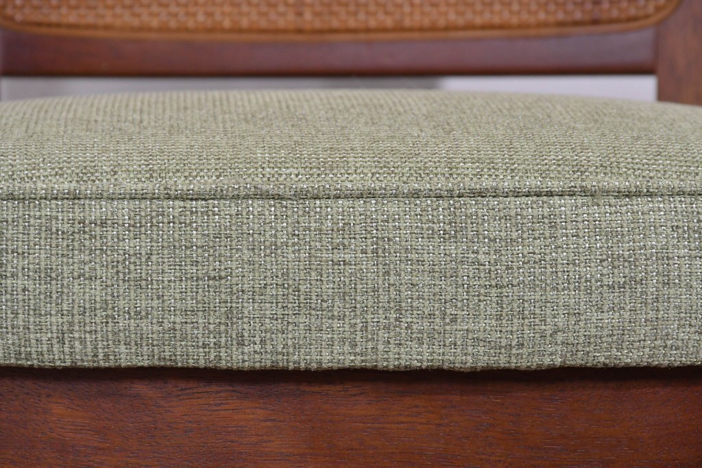 中古　超美品　maruni(マルニ木工)　地中海ロイヤルシリーズ　淡緑色の座面が上品なレティーロチェア4脚セット　定価(4脚合計)約32万円　(R-085827)