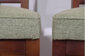 中古　超美品　maruni(マルニ木工)　地中海ロイヤルシリーズ　淡緑色の座面が上品なレティーロチェア4脚セット　定価(4脚合計)約32万円　(R-085827)