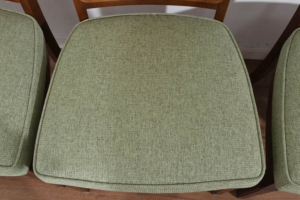 中古　超美品　maruni(マルニ木工)　地中海ロイヤルシリーズ　淡緑色の座面が上品なレティーロチェア4脚セット　定価(4脚合計)約32万円　(R-085827)