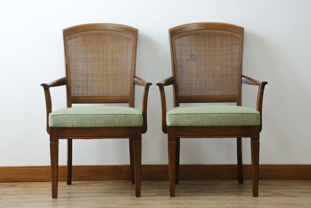 中古　超美品　maruni(マルニ木工)　地中海ロイヤルシリーズ　柔らかな曲線アームが魅力のレティーロチェア2脚セット　定価(2脚合計)約19万円　(R-085828)