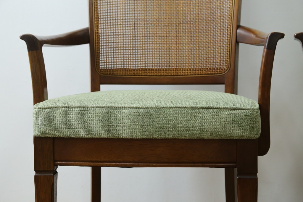 中古　超美品　maruni(マルニ木工)　地中海ロイヤルシリーズ　柔らかな曲線アームが魅力のレティーロチェア2脚セット　定価(2脚合計)約19万円　(R-085828)