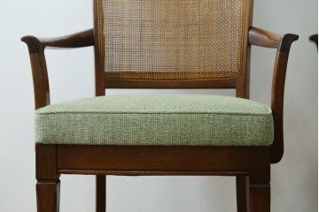 中古　超美品　maruni(マルニ木工)　地中海ロイヤルシリーズ　柔らかな曲線アームが魅力のレティーロチェア2脚セット　定価(2脚合計)約19万円　(R-085828)