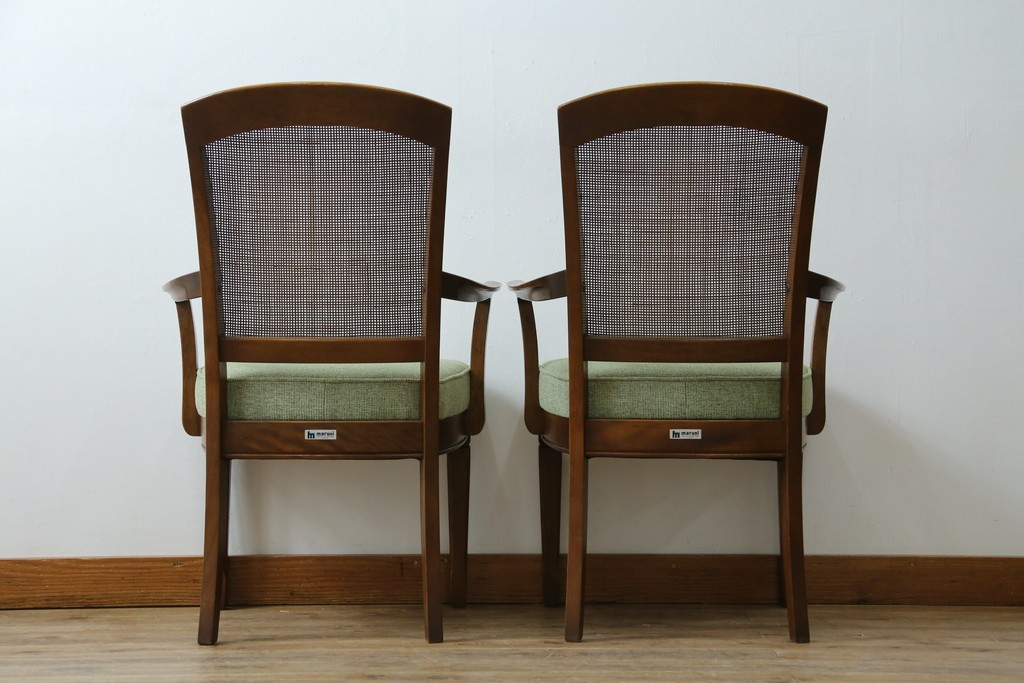 中古　超美品　maruni(マルニ木工)　地中海ロイヤルシリーズ　柔らかな曲線アームが魅力のレティーロチェア2脚セット　定価(2脚合計)約19万円　(R-085828)