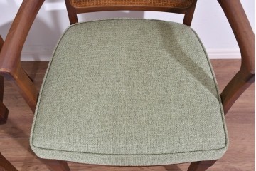 中古　超美品　maruni(マルニ木工)　地中海ロイヤルシリーズ　柔らかな曲線アームが魅力のレティーロチェア2脚セット　定価(2脚合計)約19万円　(R-085828)