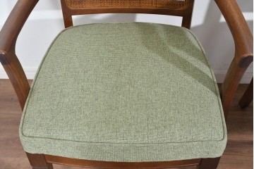 中古　超美品　maruni(マルニ木工)　地中海ロイヤルシリーズ　柔らかな曲線アームが魅力のレティーロチェア2脚セット　定価(2脚合計)約19万円　(R-085828)