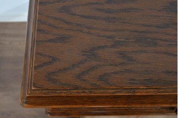 中古　美品　希少な廃番品　三越家具(現カントリーハウス)　Brugge(ブルージュ)　重厚感のある佇まいとクラシカルな装飾が魅力のデスク　(R-085829)