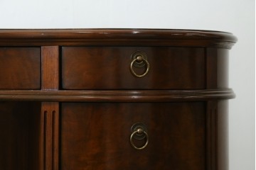中古　DREXEL HERITAGE(ドレクセルヘリテイジ)　Cameo Classics(キャメオクラシックス)　気品ある曲面フォルムと木目が魅力のキドニーデスク　(R-085830)