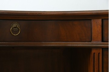 中古　DREXEL HERITAGE(ドレクセルヘリテイジ)　Cameo Classics(キャメオクラシックス)　気品ある曲面フォルムと木目が魅力のキドニーデスク　(R-085830)