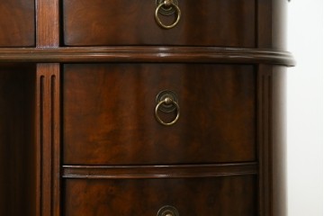 中古　DREXEL HERITAGE(ドレクセルヘリテイジ)　Cameo Classics(キャメオクラシックス)　気品ある曲面フォルムと木目が魅力のキドニーデスク　(R-085830)