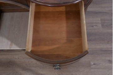 中古　DREXEL HERITAGE(ドレクセルヘリテイジ)　Cameo Classics(キャメオクラシックス)　気品ある曲面フォルムと木目が魅力のキドニーデスク　(R-085830)