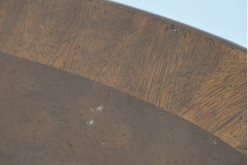 中古　DREXEL HERITAGE(ドレクセルヘリテイジ)　Cameo Classics(キャメオクラシックス)　気品ある曲面フォルムと木目が魅力のキドニーデスク　(R-085830)